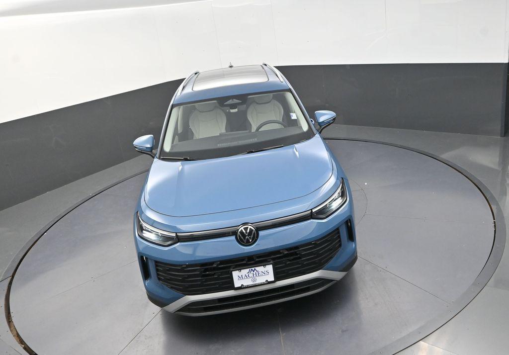 new 2025 Volkswagen Tiguan car, priced at $35,697