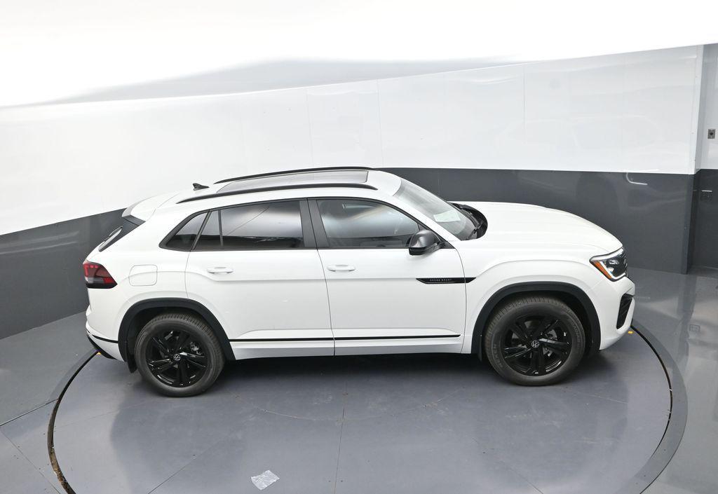 new 2026 Volkswagen Atlas Cross Sport car, priced at $51,446