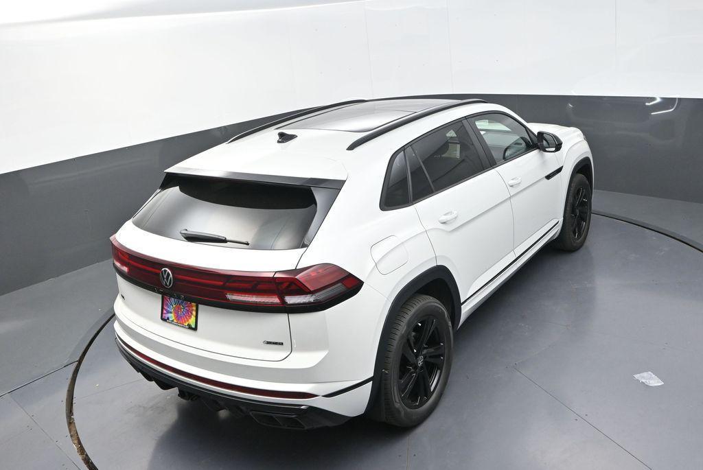 new 2026 Volkswagen Atlas Cross Sport car, priced at $51,446