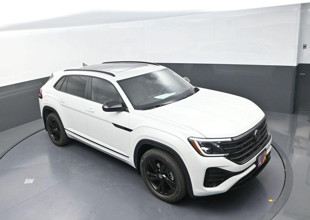 new 2026 Volkswagen Atlas Cross Sport car, priced at $51,446
