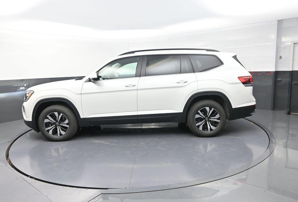 new 2026 Volkswagen Atlas car, priced at $41,682