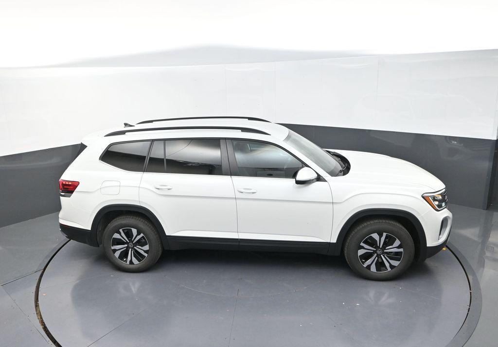 new 2026 Volkswagen Atlas car, priced at $41,682