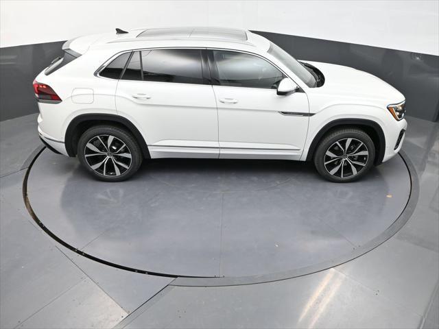 new 2025 Volkswagen Atlas Cross Sport car, priced at $51,372