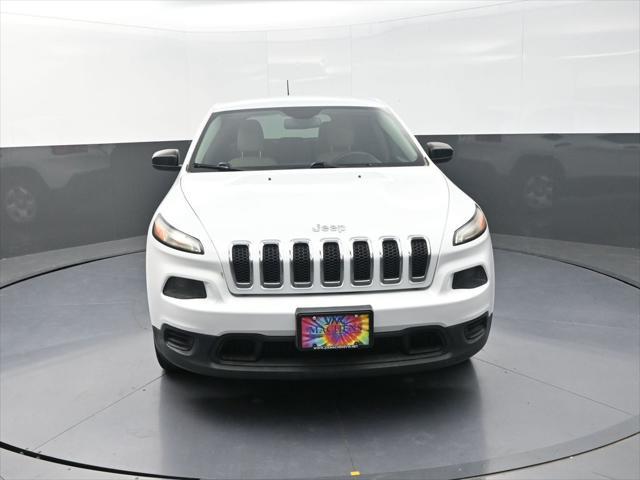 used 2016 Jeep Cherokee car, priced at $16,341
