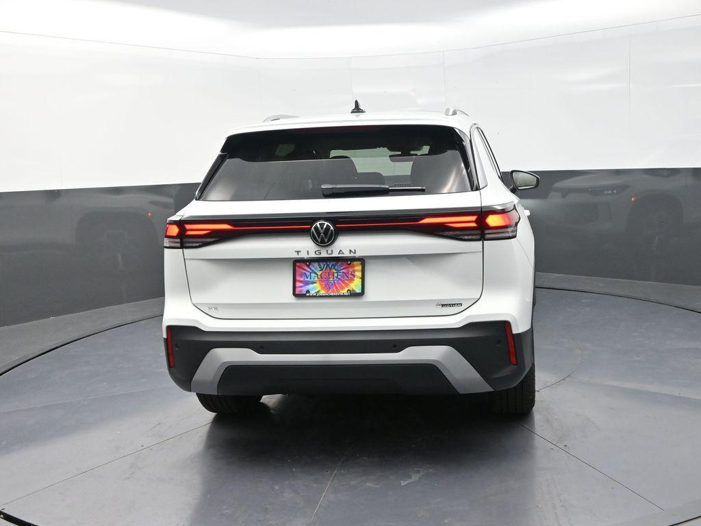 new 2025 Volkswagen Tiguan car, priced at $36,676