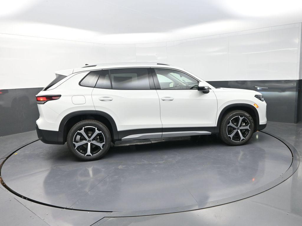 new 2025 Volkswagen Tiguan car, priced at $36,676