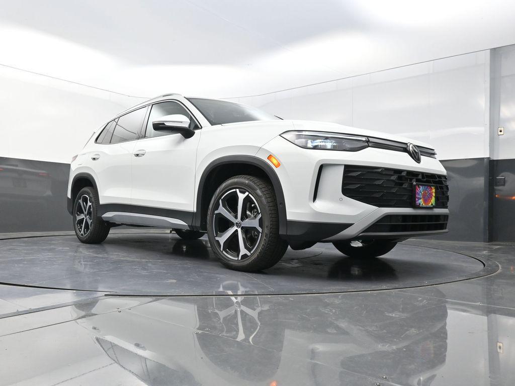 new 2025 Volkswagen Tiguan car, priced at $36,676