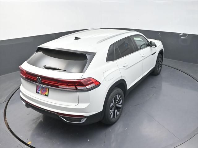 new 2025 Volkswagen Atlas Cross Sport car, priced at $36,298