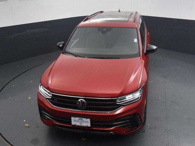 new 2024 Volkswagen Tiguan car, priced at $33,018