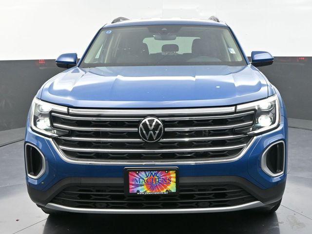 new 2025 Volkswagen Atlas car, priced at $39,006