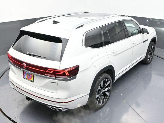 new 2025 Volkswagen Atlas car, priced at $52,175