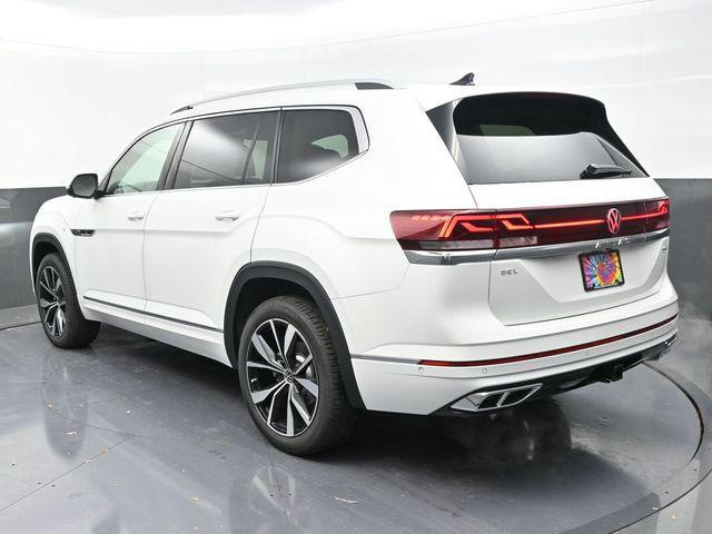 new 2025 Volkswagen Atlas car, priced at $52,175