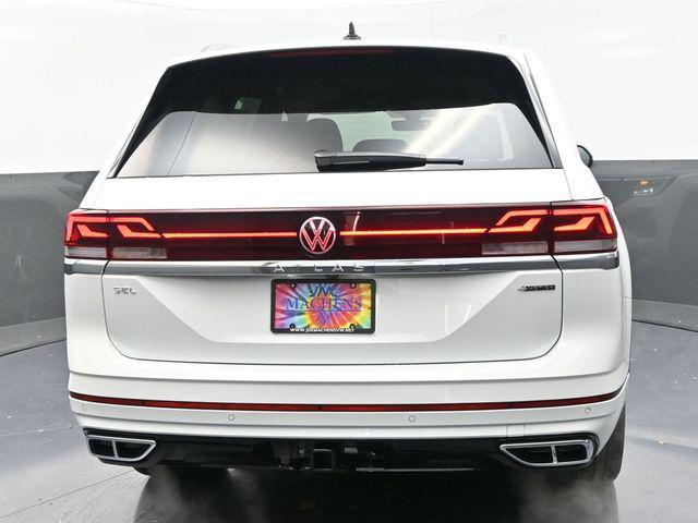 new 2025 Volkswagen Atlas car, priced at $52,175