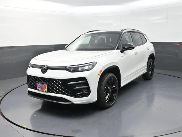 new 2025 Volkswagen Tiguan car, priced at $39,353