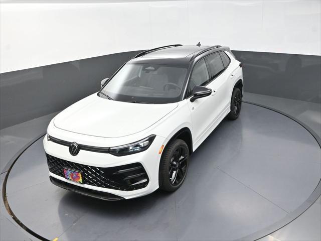 new 2025 Volkswagen Tiguan car, priced at $39,353