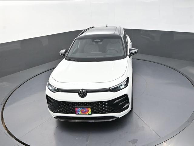 new 2025 Volkswagen Tiguan car, priced at $39,353