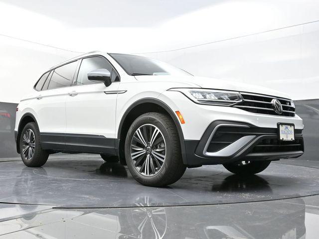 new 2024 Volkswagen Tiguan car, priced at $31,550