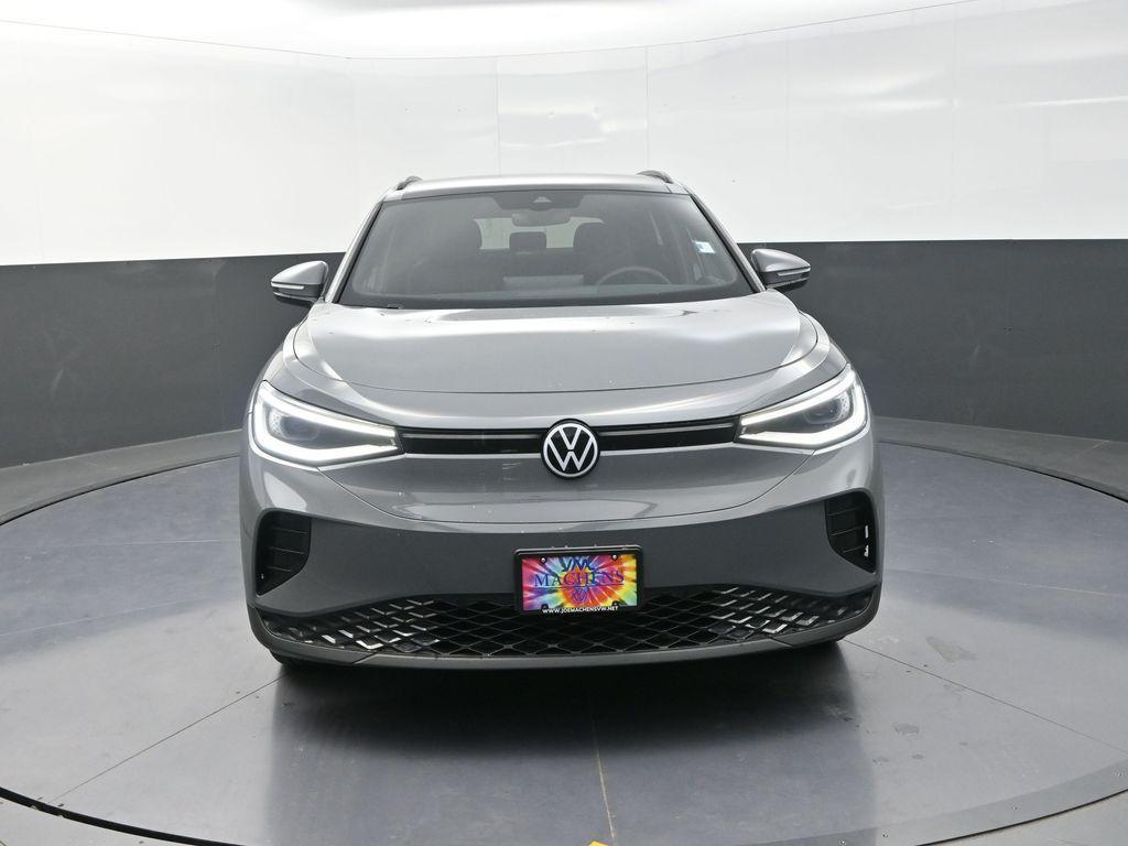 new 2025 Volkswagen ID.4 car, priced at $42,156