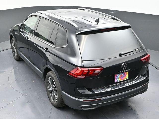 new 2024 Volkswagen Tiguan car, priced at $33,656