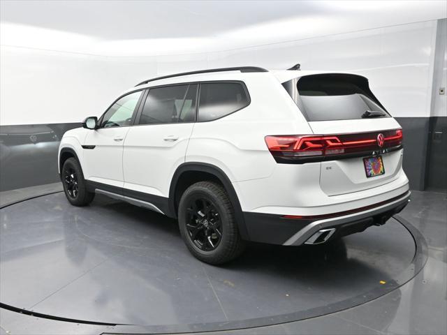 new 2025 Volkswagen Atlas car, priced at $46,577