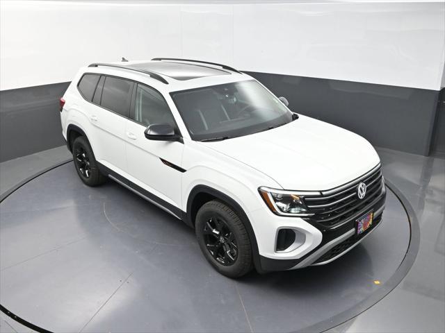 new 2025 Volkswagen Atlas car, priced at $46,577