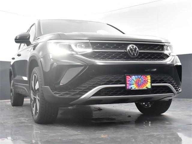 new 2024 Volkswagen Taos car, priced at $33,257