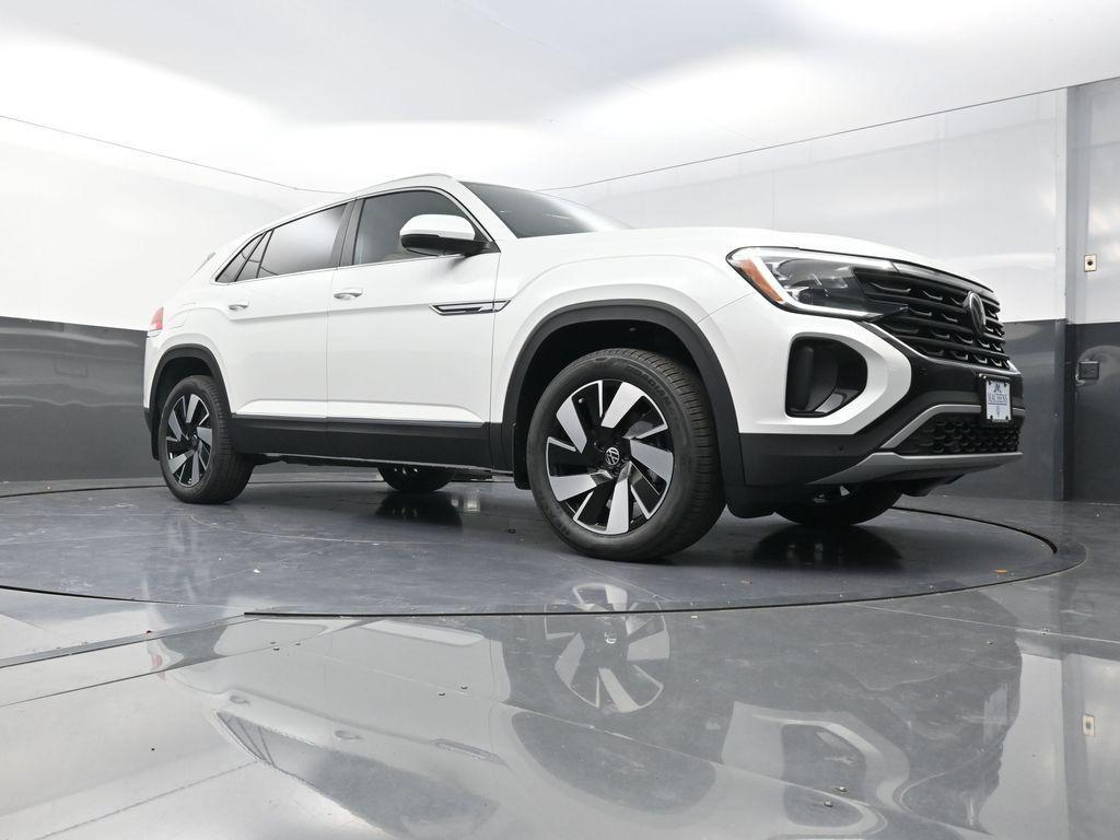 new 2026 Volkswagen Atlas Cross Sport car, priced at $48,853