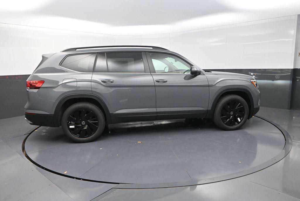 new 2025 Volkswagen Atlas car, priced at $42,975