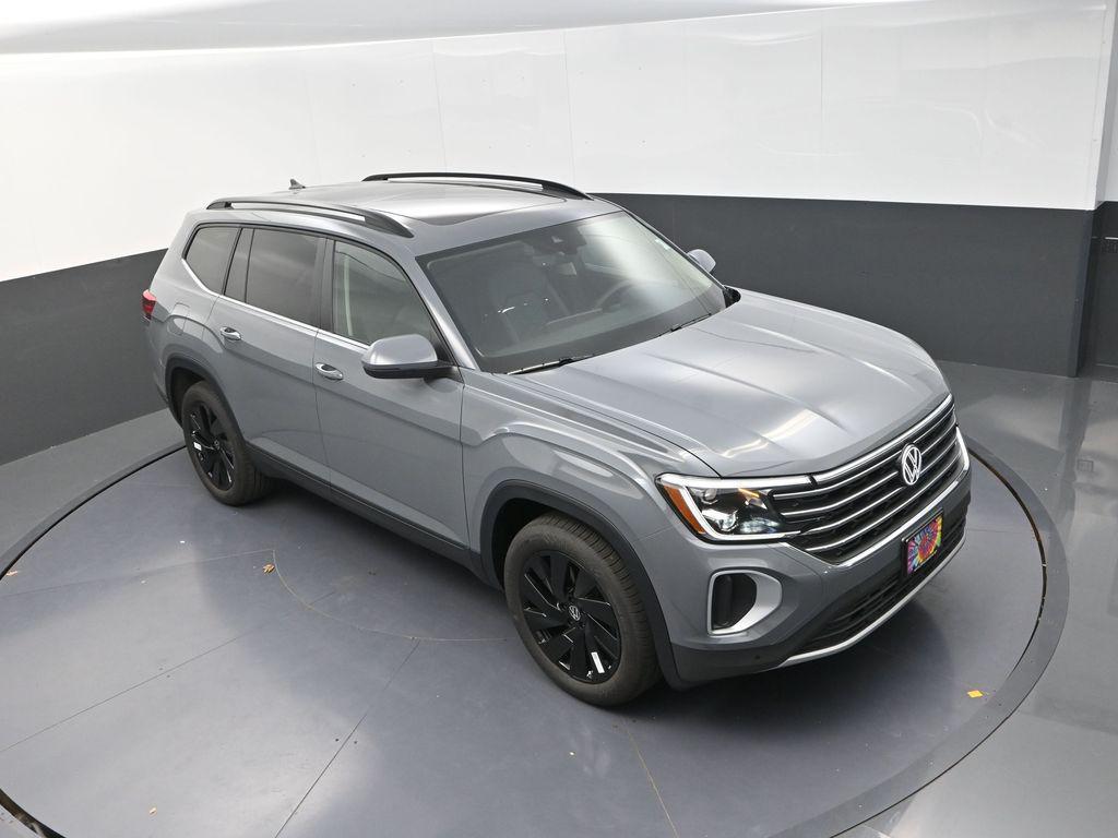 new 2025 Volkswagen Atlas car, priced at $42,975