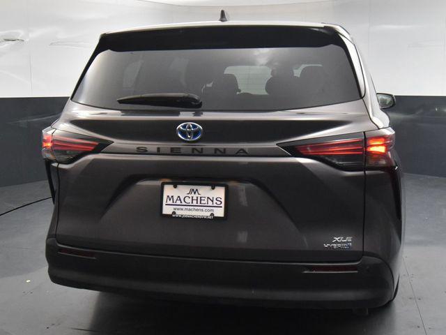 used 2022 Toyota Sienna car, priced at $37,701