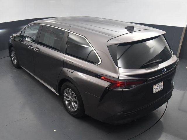 used 2022 Toyota Sienna car, priced at $37,701