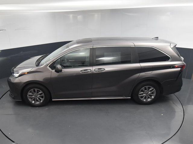 used 2022 Toyota Sienna car, priced at $37,701