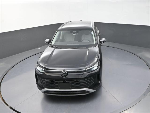 new 2025 Volkswagen Tiguan car, priced at $31,215