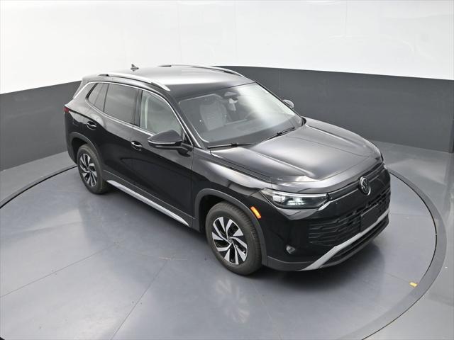 new 2025 Volkswagen Tiguan car, priced at $31,215