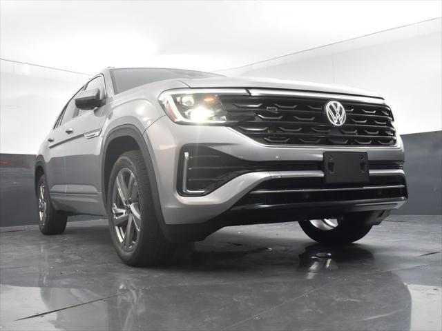 new 2024 Volkswagen Atlas Cross Sport car, priced at $44,721