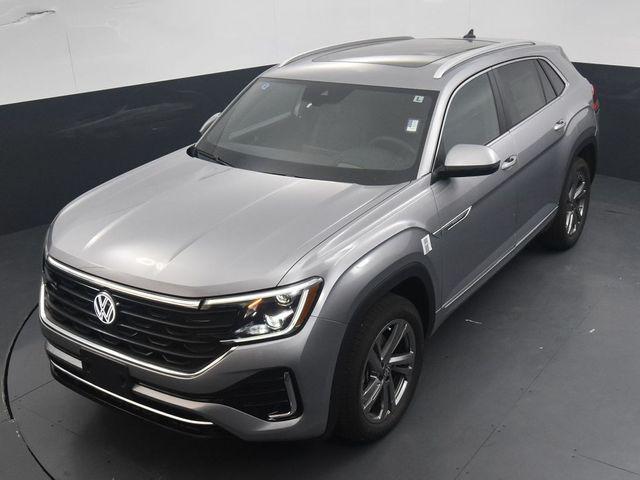 new 2024 Volkswagen Atlas Cross Sport car, priced at $45,721