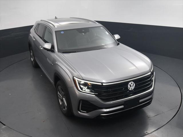 new 2024 Volkswagen Atlas Cross Sport car, priced at $44,721