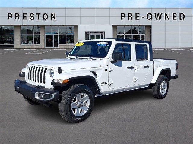 used 2022 Jeep Gladiator car, priced at $33,000