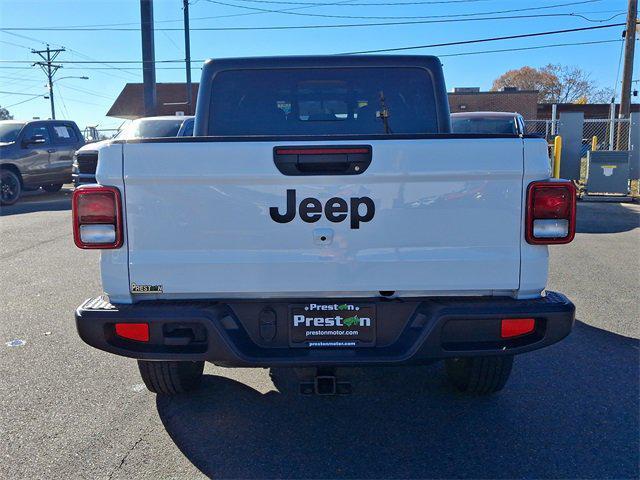 used 2022 Jeep Gladiator car, priced at $33,000