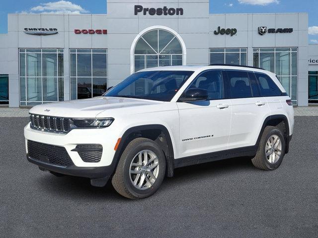 new 2025 Jeep Grand Cherokee car, priced at $43,800