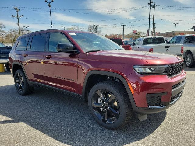 new 2024 Jeep Grand Cherokee L car, priced at $48,175