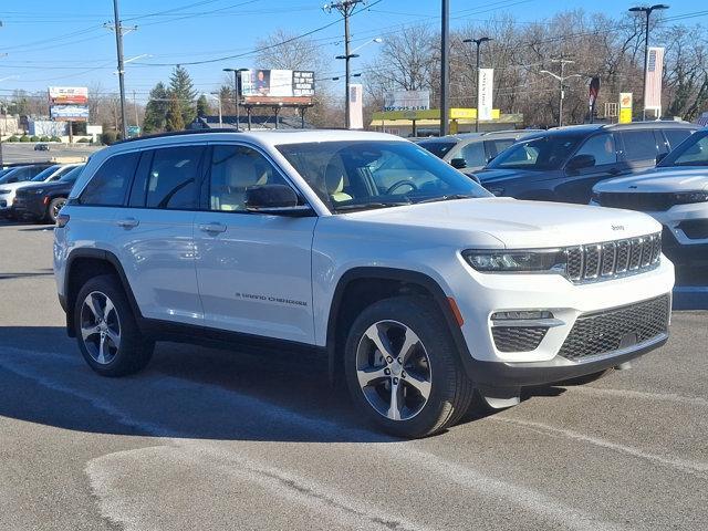 new 2025 Jeep Grand Cherokee car, priced at $50,765