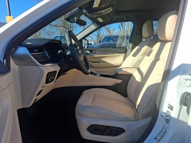 new 2025 Jeep Grand Cherokee car, priced at $50,765