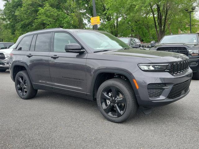 new 2024 Jeep Grand Cherokee car, priced at $46,500