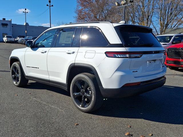 new 2025 Jeep Grand Cherokee car, priced at $51,940