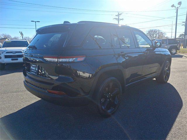 used 2023 Jeep Grand Cherokee car, priced at $36,000