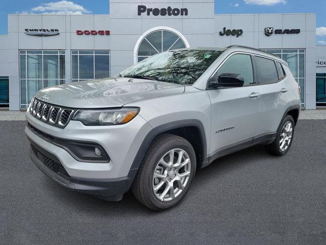 new 2024 Jeep Compass car, priced at $31,285