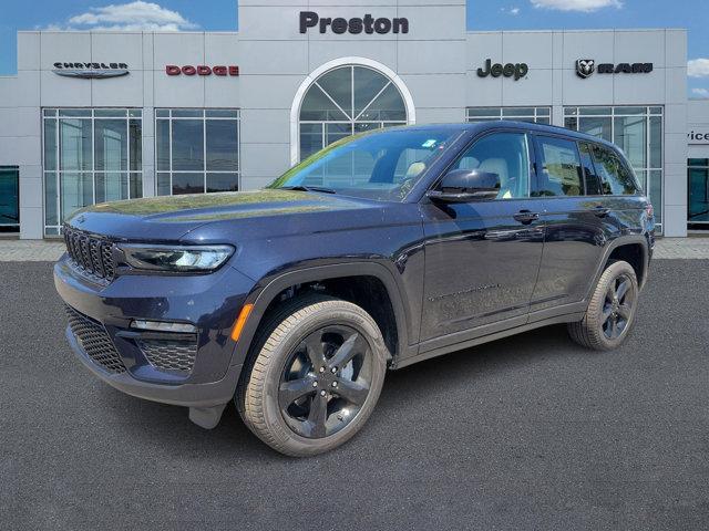 new 2024 Jeep Grand Cherokee car, priced at $52,535