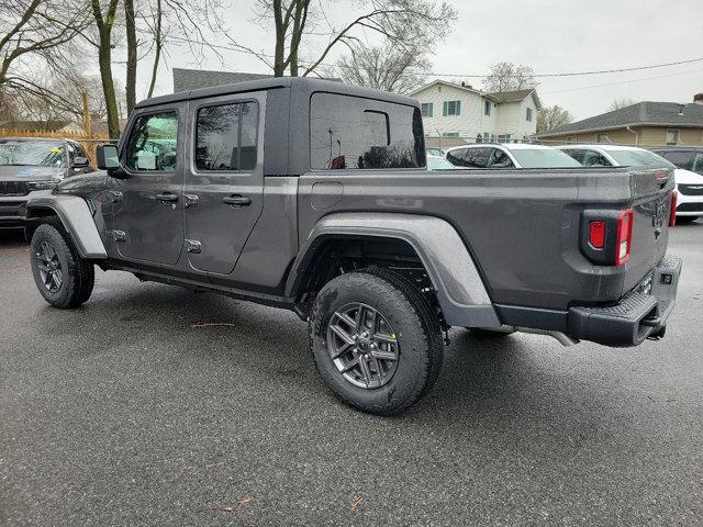 new 2024 Jeep Gladiator car, priced at $52,720