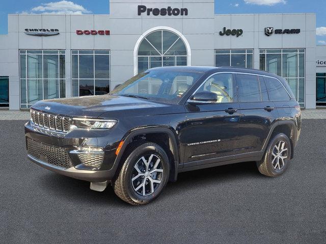 new 2025 Jeep Grand Cherokee car, priced at $48,735